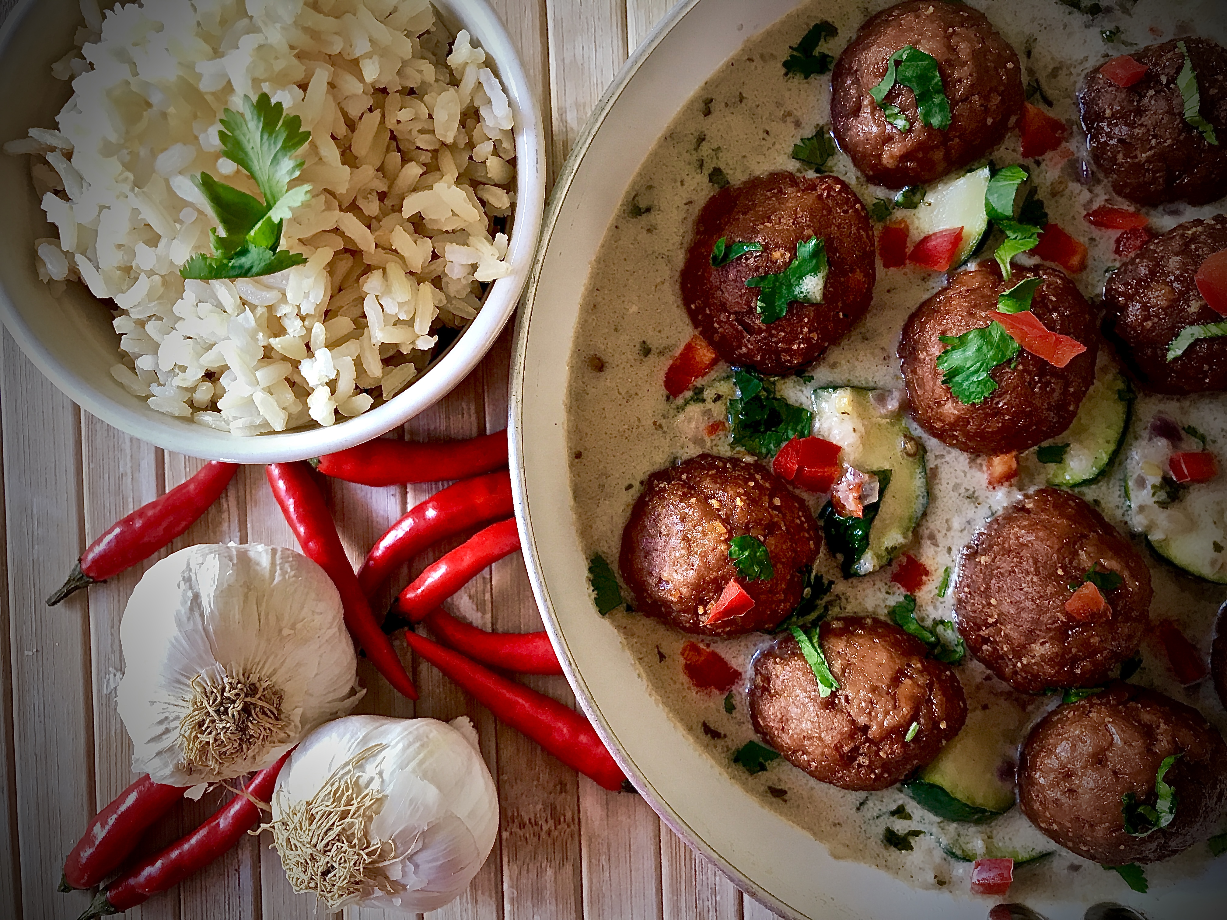 VEGAN MEATBALLS CURRY Thai Food Made Easy